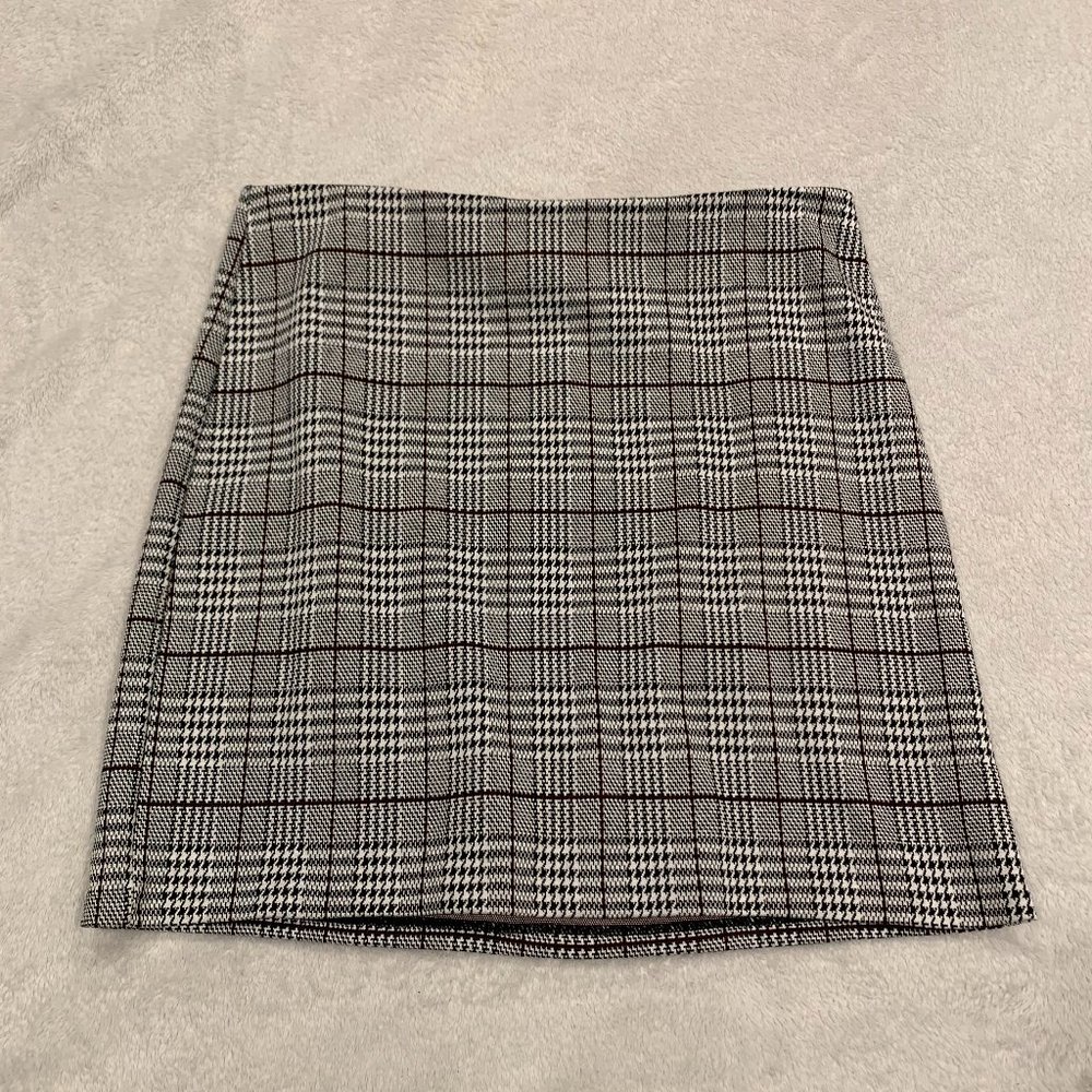Divided by H&M Size M Black and White Plaid High Waisted Mini Skirt